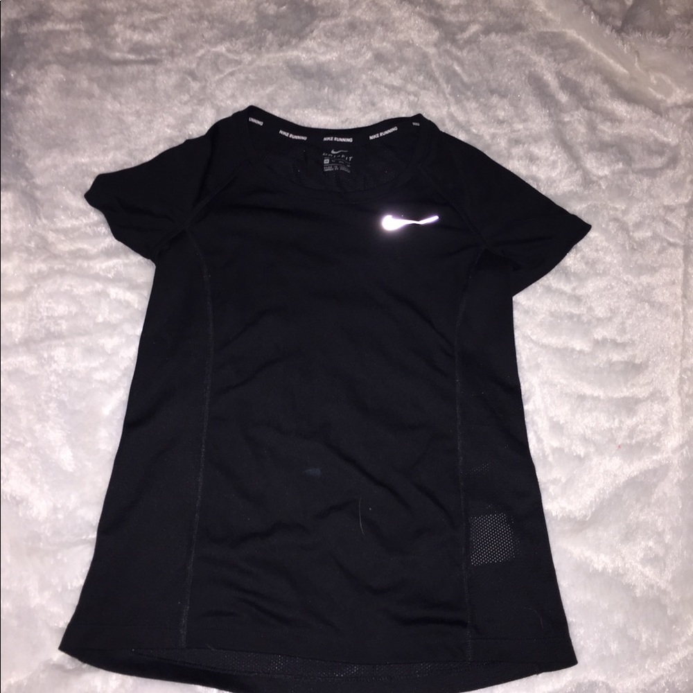 Nike running top